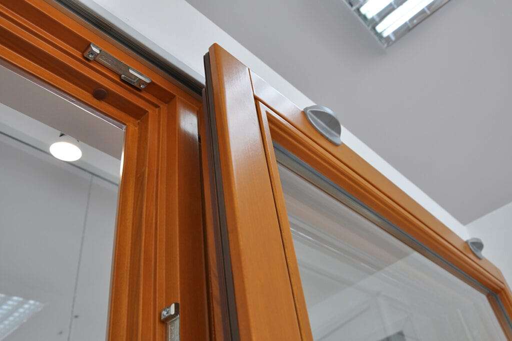 chassis coulissant bois namur